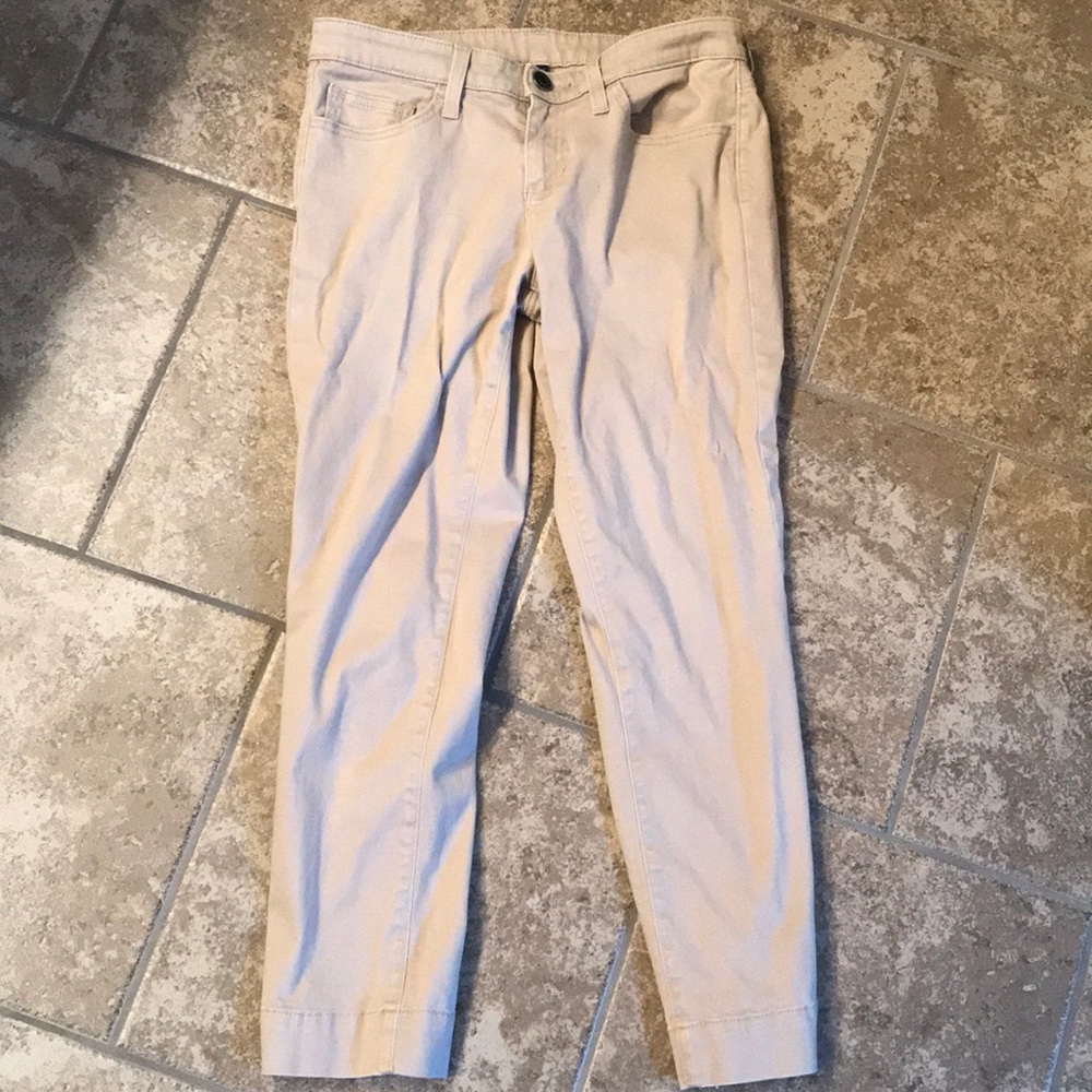 GAP Khakis 6R